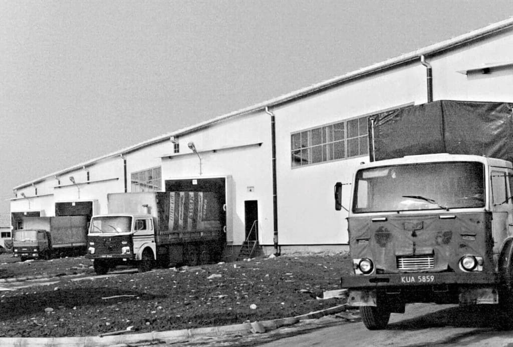 Nowy Styl – pierwsze budynki, Jedlicze, 1992 r.