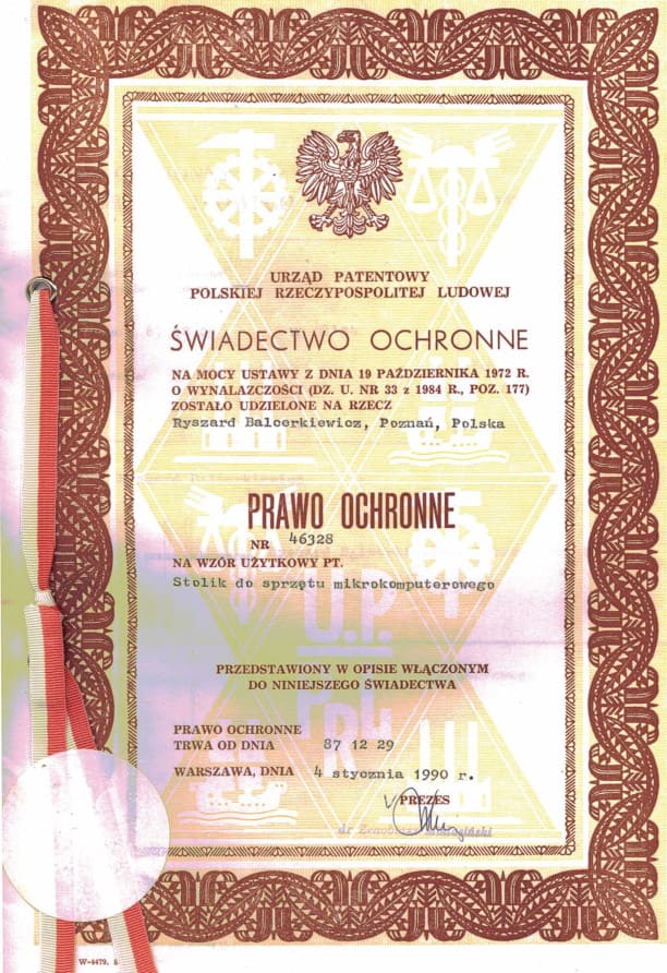 Świadectwo ochronne nr 46328 na wzór użytkowy pt. „Stolik do sprzętu mikrokomputerowego”, wydane 4 stycznia 1990 r.