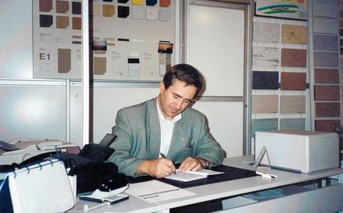 Ryszard Balcerkiewicz w swoim gabinecie, 1994 r.