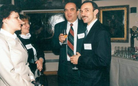 Jan Szynaka (pierwszy z prawej) podczas finału II edycji konkursu „Biznesmen Roku”, 1995 r.