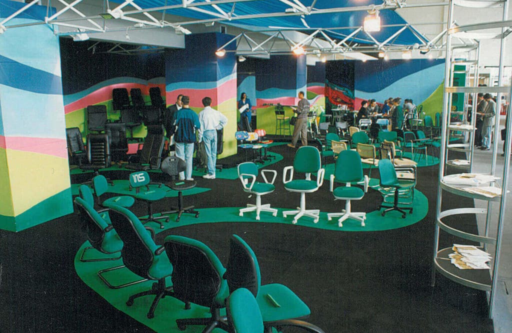 Stoisko firmy Nowy Styl na targach „Meble” w Poznaniu, 1996 r.