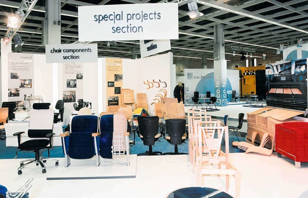 Stoisko firmy Nowy Styl na targach „Interzum” w Kolonii, 2003 r.