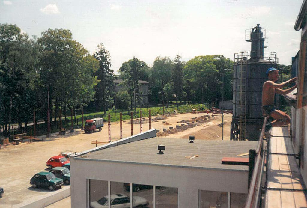 Rozbudowa i modernizacja budynku administracyjnego Szynaka Meble, Lubawa, 1997 r.
