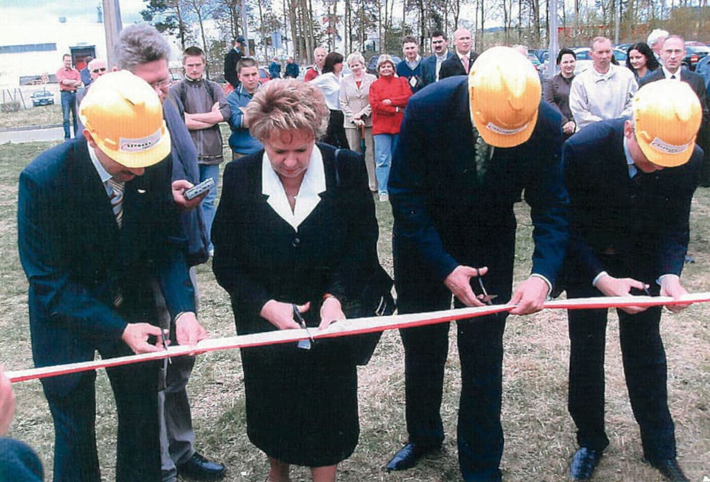 Uroczyste rozpoczęcie budowy Fabryki Mebli Szynaka w Nowym Mieście Lubawskim, 18 maja 2007 r.