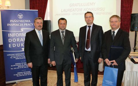 Podczas uroczystości wręczenia I nagrody w konkursie „Pracodawca – organizator pracy bezpiecznej” (Marek Liberacki – drugi z lewej), Olsztyn, 2011 r.