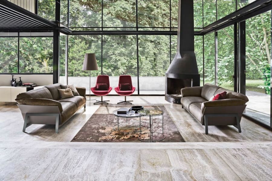 Sofa „Kanaha” (proj. Daniele Lo Scalzo Moscheri, prod. Ditre Italia, dystr. Inter – Comodo) to luksusowe meble doskonale oddające zamierzony styl mistrzów współczesnego designu.