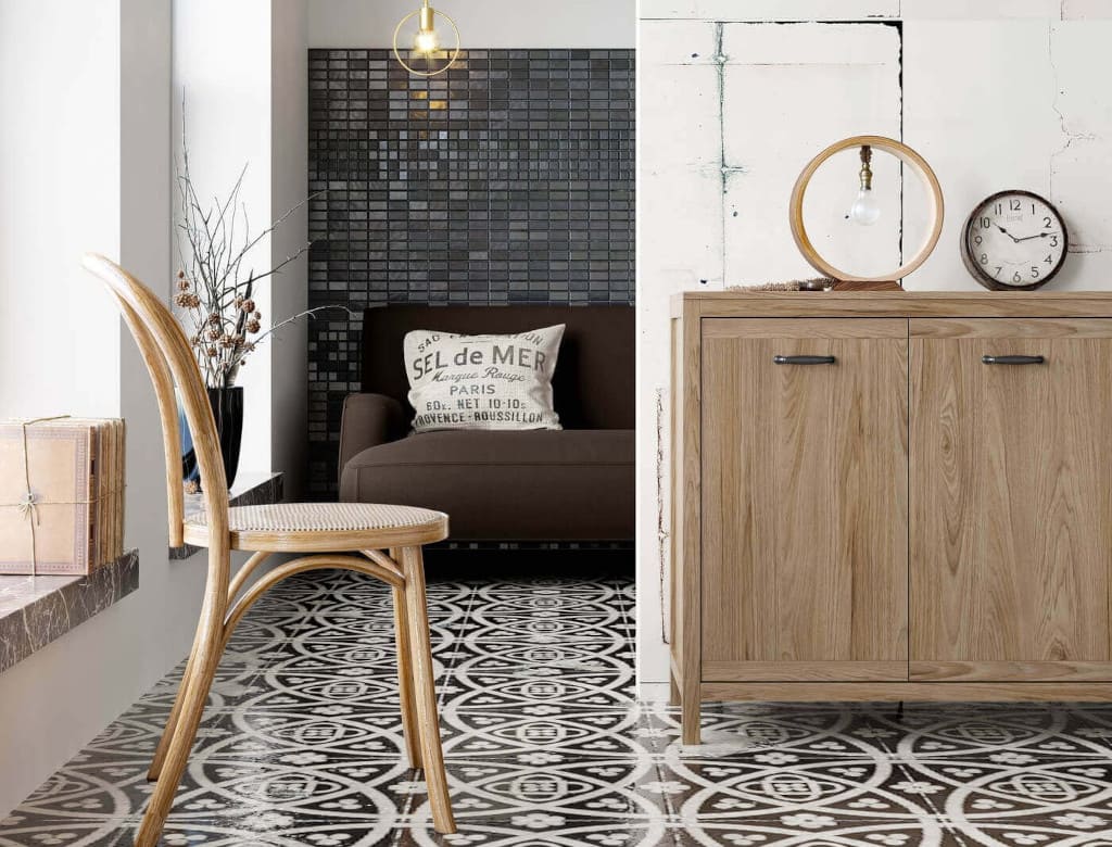 „Stanley Hickory” Impress Decor Polska – klasyczny orzesznik w nowoczesnych kolorach i z wyjątkową grą kolorów. Przyjazny w zestawieniach z różnymi materiałami i odnajdujący się w różnorodnej stylistyce.