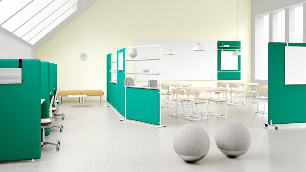 „Vibe” firmy Kinnarps to szeroki wybór ścianek działowych stojących lub mocowanych do ściany, sufitu i blatu dostępnych w wielu rozmiarach, kolorach i wzorach.