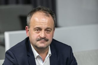 Robert Barzyński, współwłaściciel i prezes firmy Meble Barzyńscy.