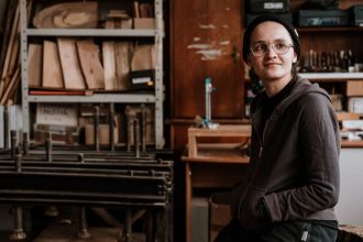 Anna Bera, projektantka.