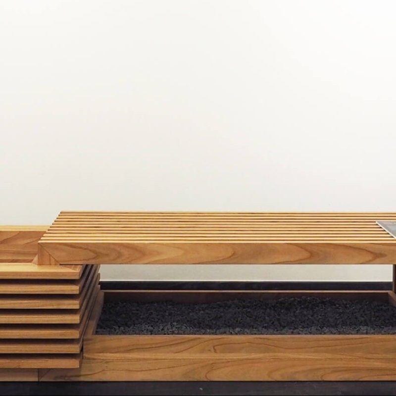 The Chicago Athenaeum we współpracy z Europejskim Centrum Architektury zorganizowały wystawę, na której pojawiła się ławka „Tonuki”.