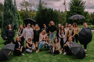 #meetblogin2020 to coś więcej niż spotkanie blogerów wnętrzarskich, ale to nie znaczy, że mogło się obyć bez pamiątkowego zdjęcia.