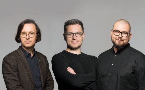 Zespół dys.studio: Mateusz Bąkała, nadzór kreatywny, Bartek Narzelski, projektowanie usług i Kamil Pączkowski, zarządzanie procesami.