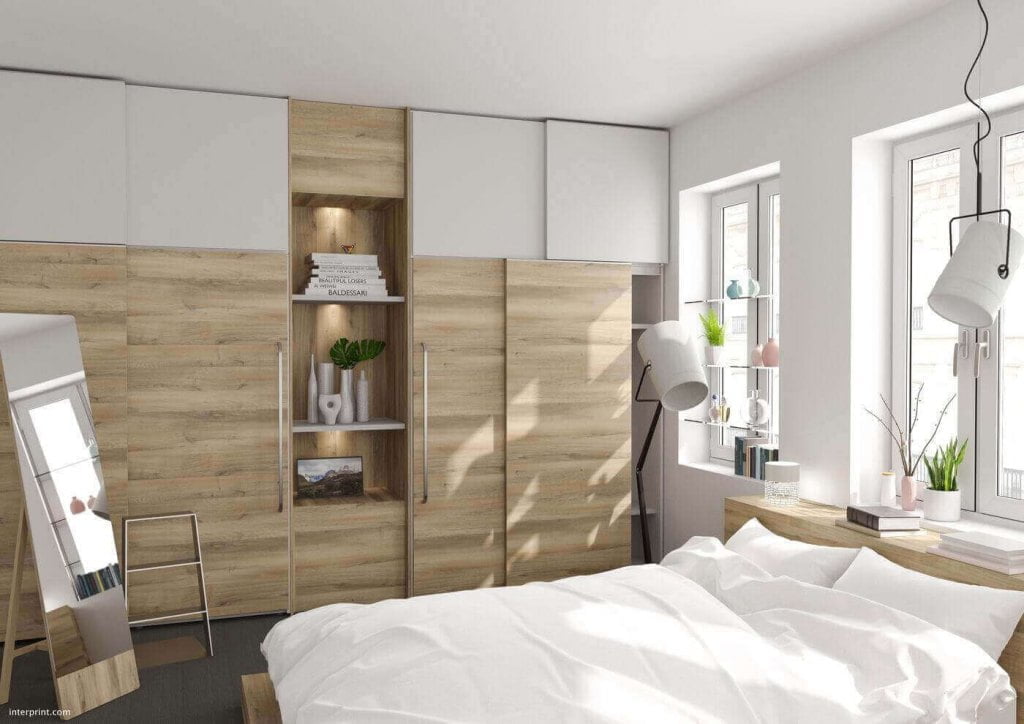 Dekor „Kronberg”, Interprint. Chłodne wybarwienie dekoru „Kronberg” świetnie sprawdza się we współczesnych wnętrzach urządzonych w stonowanej palecie barwnej, opartej zwłaszcza na bieli i szarościach.