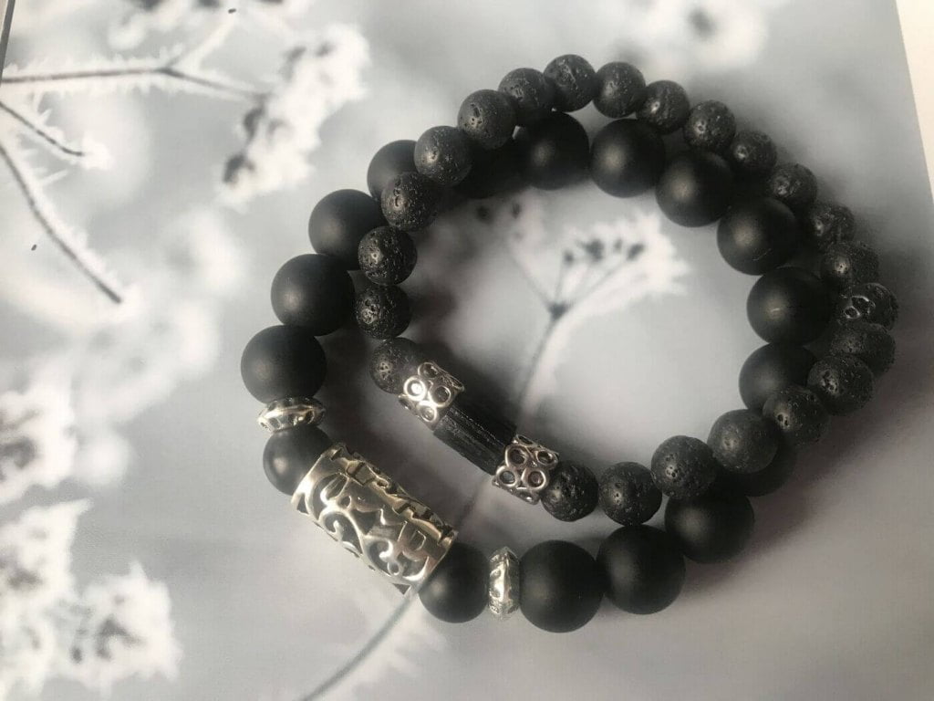 Moony Jewels. Lawa i onyks.