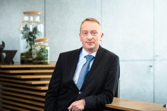 Jakub Wołodko, ds. dyrektor marketingu Pfleiderer.