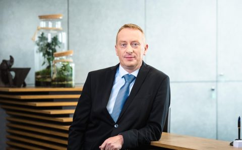 Jakub Wołodko, ds. dyrektor marketingu Pfleiderer.