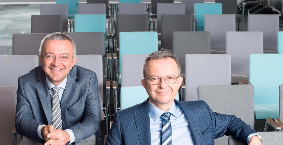 Adam i Jerzy Krzanowscy, twórcy firmy Nowy Styl i zwycięzcy plebiscytu Człowiek Dekady BIZNES.meble.pl.