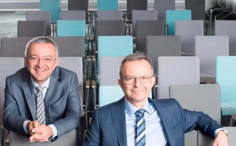 Adam i Jerzy Krzanowscy, twórcy firmy Nowy Styl i zwycięzcy plebiscytu Człowiek Dekady BIZNES.meble.pl.