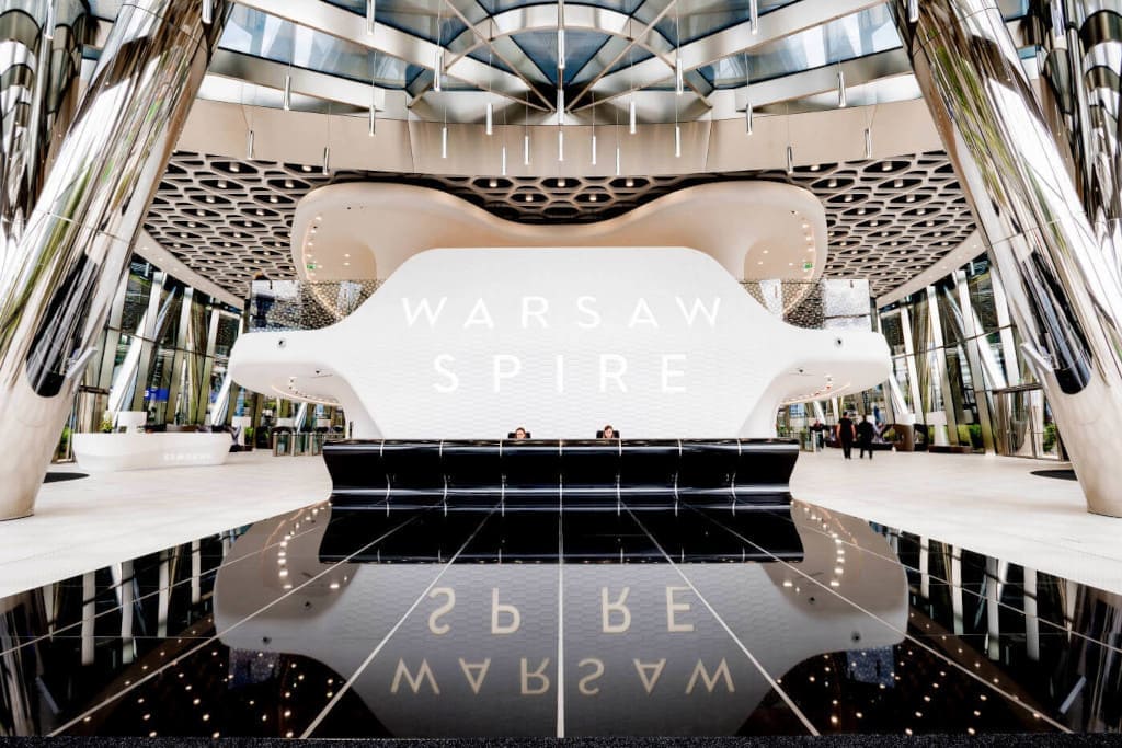 Wnętrze Warsaw, zdobywca nagrody Red Dot w kategorii wnętrz.