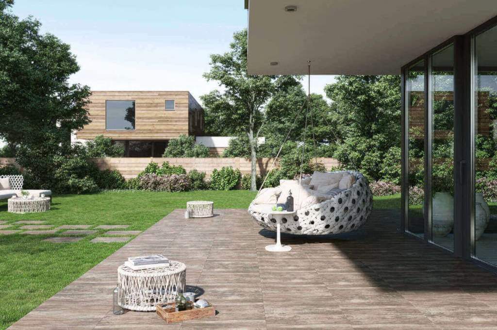 Inspirowane naturalnym rysunkiem oraz barwami drewna płytki „Wood 2.0” to propozycja marki Opoczno, która przypadnie do gustu nie tylko miłośnikom sielskiego klimatu i ogrodów w stylu rustykalnym.