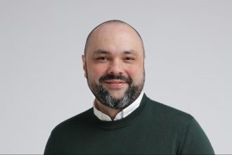 Tomasz Tomaszewski, właściciel firmy Loft Decora.