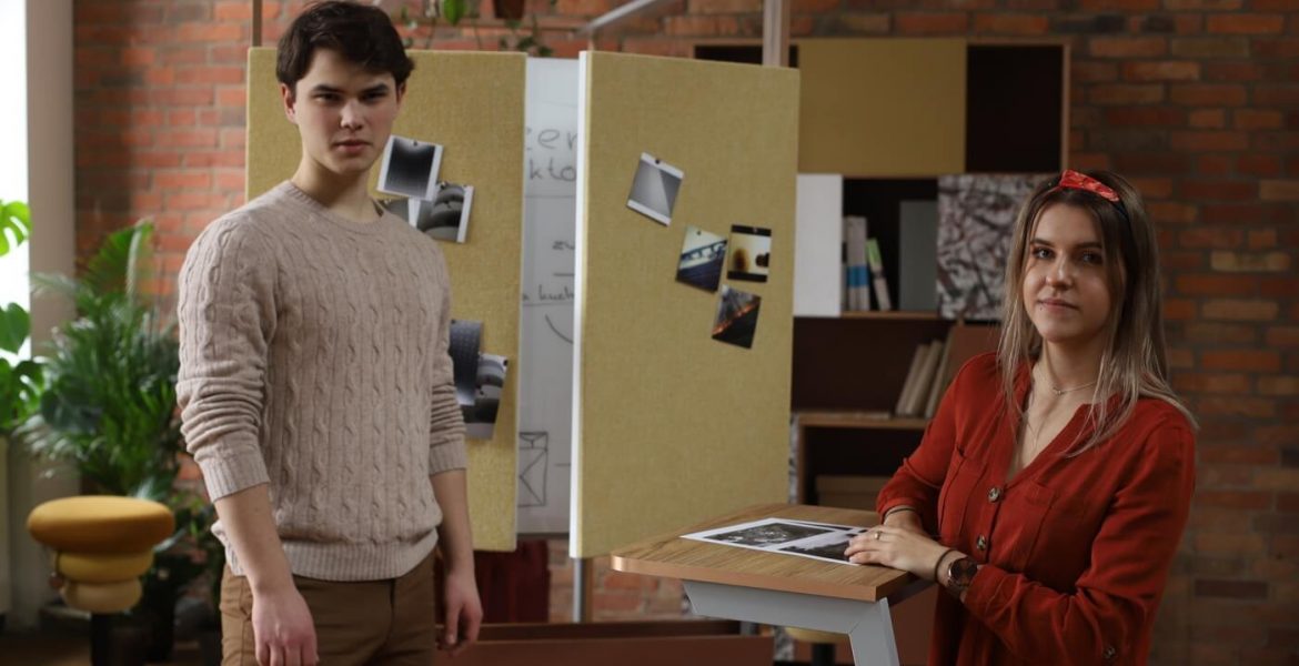 Aranżacje przestrzeni coworkingowych i sesja fotograficzna wykonane zostały w przestrzeni UBIQ Business Park w Poznaniu.