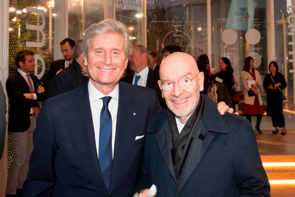Claudio Luti, prezes Kartell i Mario Bellini podczas Salonde del Mobile.Milano 2018.