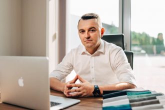 Łukasz Kaczorowski, współwłaściciel Fabryki Mebli Wersal.