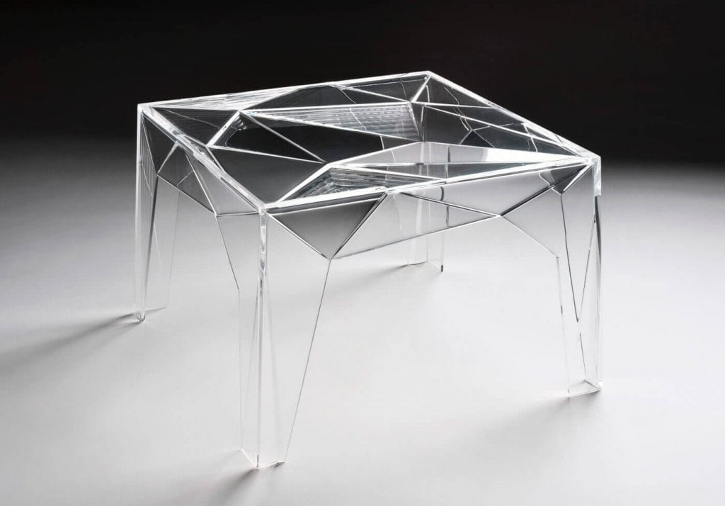 W 2015 roku Mario Bellini zaprezentował stolik kawowy „Braque”, zaprojektowany dla marki Kartell. Jego poszczególne fragmenty zdają się rozbijać powierzchnię, ale łączą się, tworząc zwarty stół wykonany z jednej formy.