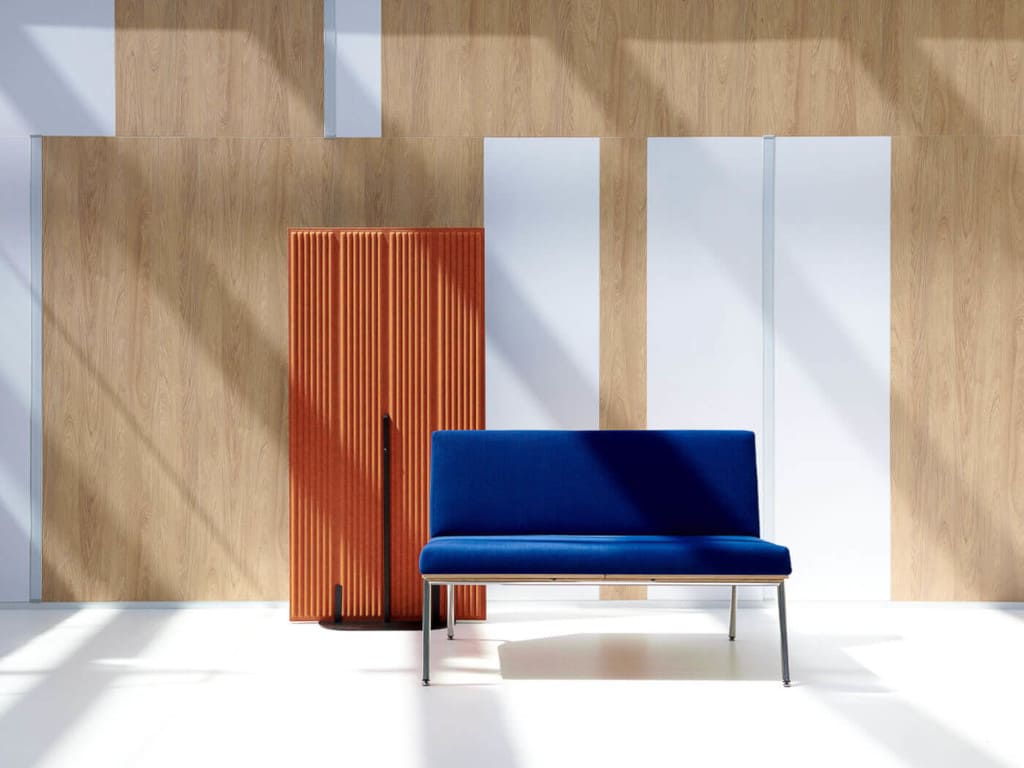 Panele akustyczne „CELL” powstały dla marki Marbet Felt, by umożliwić szybką metamorfozę biur, w których hałas i połączenie wielu funkcji niekorzystnie wpływają na jakość pracy.