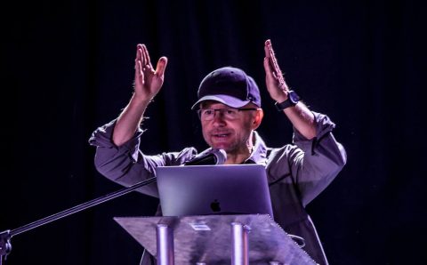 Robert Konieczny, właściciel pracowni KWK Promes, podczas jednego z wykładów.