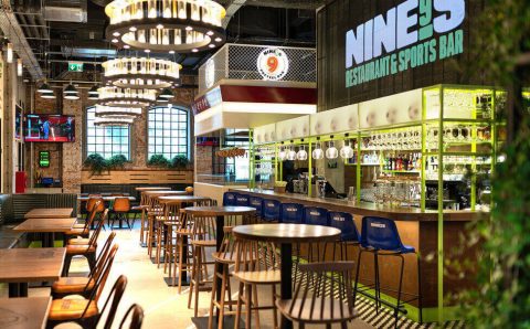 NINE’s Restaurant & Sports Bar – restauracja.