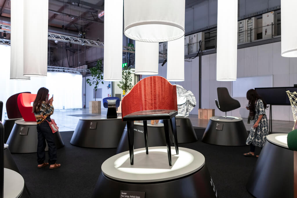 Krzesło „Tuscana” zaprojektowane w 1986 roku przez Piero Sartogo i Nathalie Grenon dla Saporiti Italia.