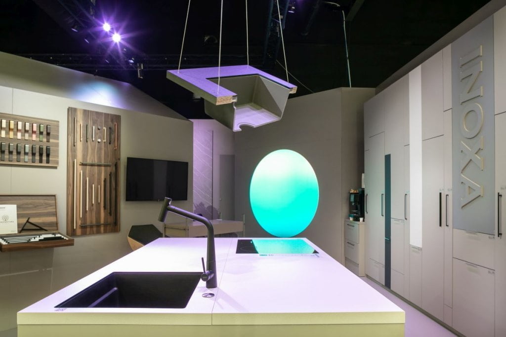 Manufaktura Łomża zlewozmywak SINK MF prezentowany na stoisku na Warsaw Home & Contract 2021 -miesięcznik i portal informacyjny branży meblarskiej biznes.meble.pl