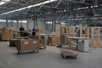 Według najnowszych danych branża meblarska odnotuje procentowy wzrost za cały 2021 rok nie jedno-, a dwucyfrowy.