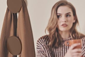 Kolor roku 2025 Pantone. DOTS, TUBES. Fot. Carlo William Rossi + Fabio Mureddu.