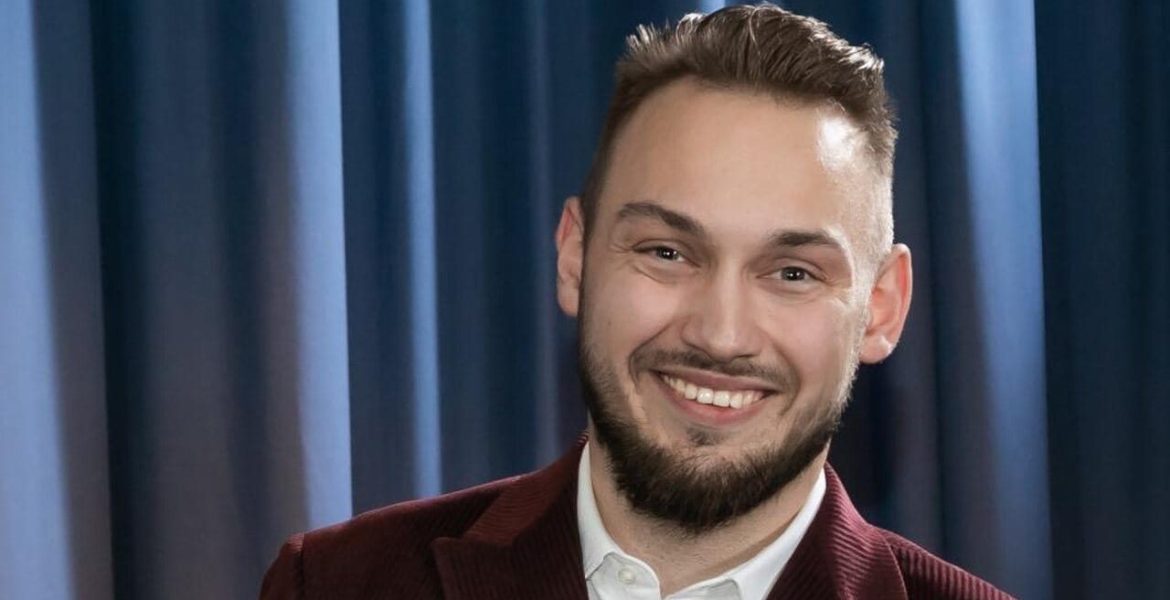 Mateusz Nierzwicki, projektant, laureat konkursu Diament Meblarstwa 2025 w kategorii młody design.