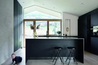 egger-luty-2022-01-miesiecznik-i-portal-informacyjny-branzy-meblarskiej-biznes-meble-pl