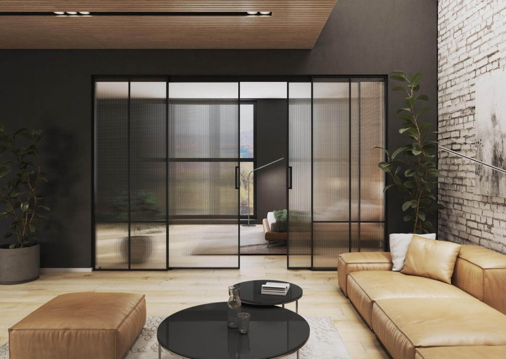 „Lumi”, Komandror.