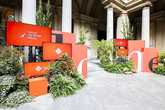 Salone del Mobile.Milano. iSaloni. Targi w Mediolanie.