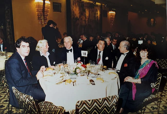Spotkanie w Trade Leaders Club. Od lewej: Arsenio Pardo Rodriguez, Hildegarda, Siegfried i dwóch oficjalnych reprezentantów Trade Leaders Club z żonami.