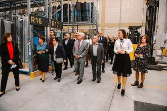 Po uroczystym przecięciu wstęgi zaproszeni goście mieli okazję zwiedzić nową fabrykę  Bovelli Bedding.