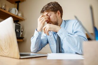 Najczęściej wskazywane przyczyny niechęci do powrotu na znane sobie obszary działania, to brak wykwalifikowanych pracowników, kapitałochłonność branży, przeregulowanie przepisami i silna konkurencja. Fot. Master1305.