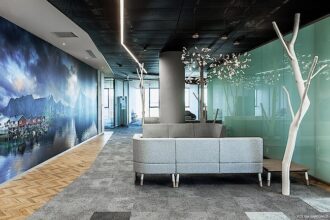 W kategorii „Office” jury nagrodziło m.in. firmę Zachart Studio. Doceniono projekt aranżacji pomieszczeń biurowych w kompleksie Alchemia Gdańsk.