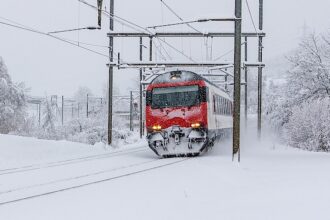 Meblarska lokomotywa.