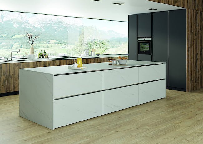 Kuchnia stała się centrum życia rodzinnego – sercem domu. Fot. EGGER