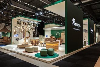Stoisko firmy Kinnarps podczas Stockholm Furniture & Light Fair 2020.