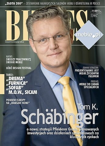 Okładka miesięcznika BIZNES.meble.pl listopad 2017. Na okładce: Tom K. Schäbinger, prezes Pfleiderer Group.