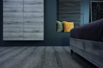 Egge Interior Match połączenie tego samego wzoru na podłodze i meblu